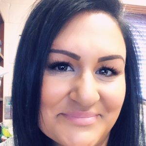 Meet your Posher, Lyndsi